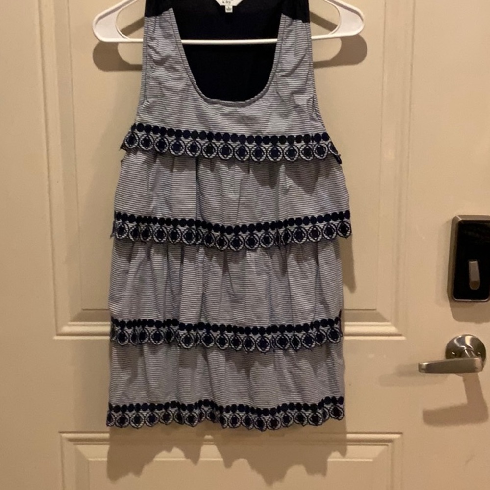 Crown & Ivy, Ruffle Layered Sleeveless Top. New Size Large.